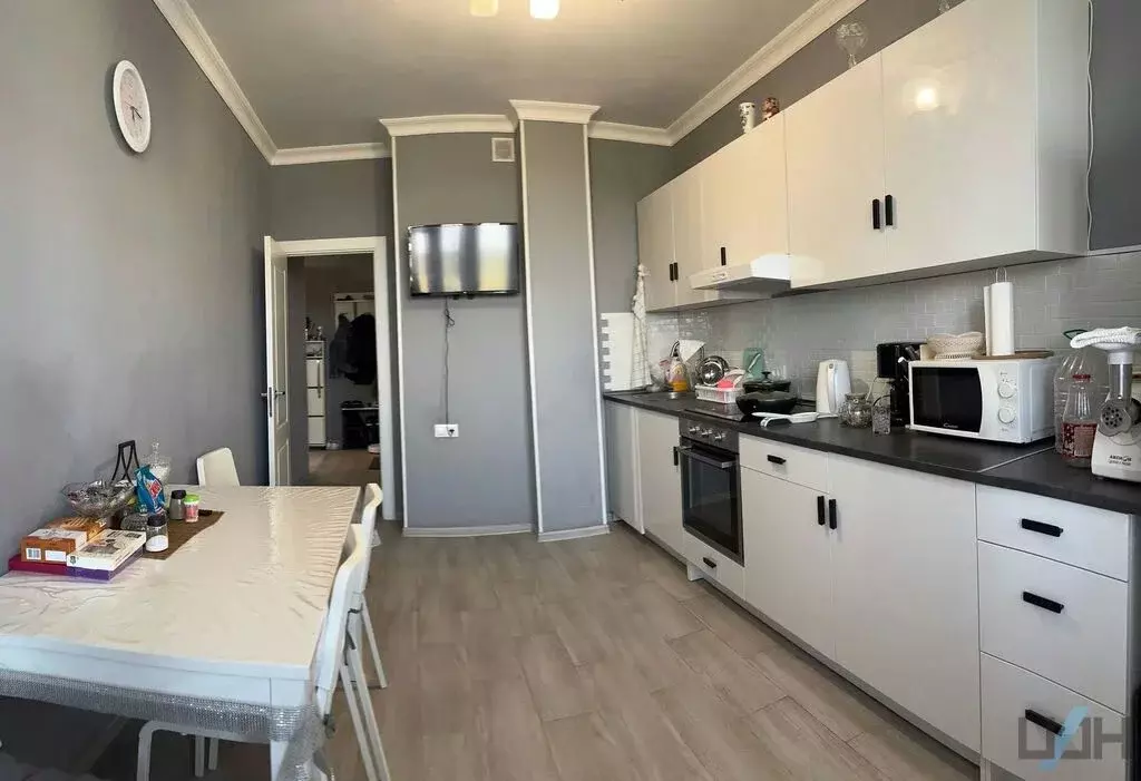 Продается 3-комнатная квартира - Фото 1