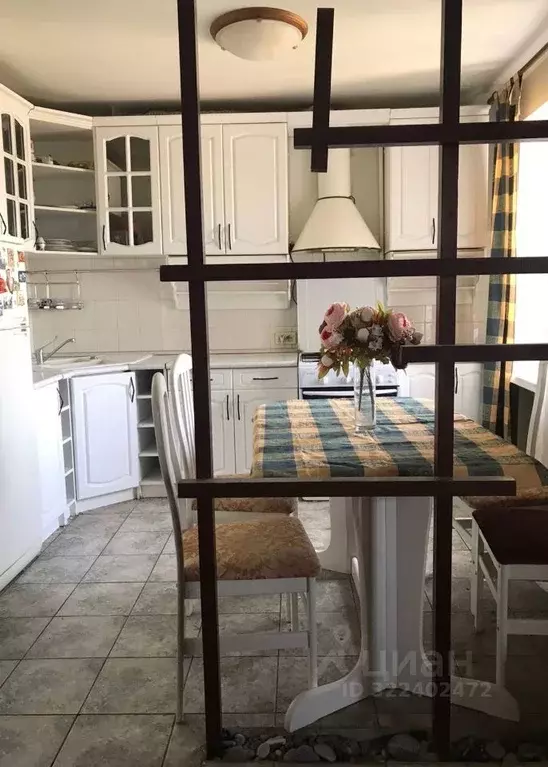 4-к кв. Волгоградская область, Волгоград ул. Кирова, 107Б (74.3 м) - Фото 1