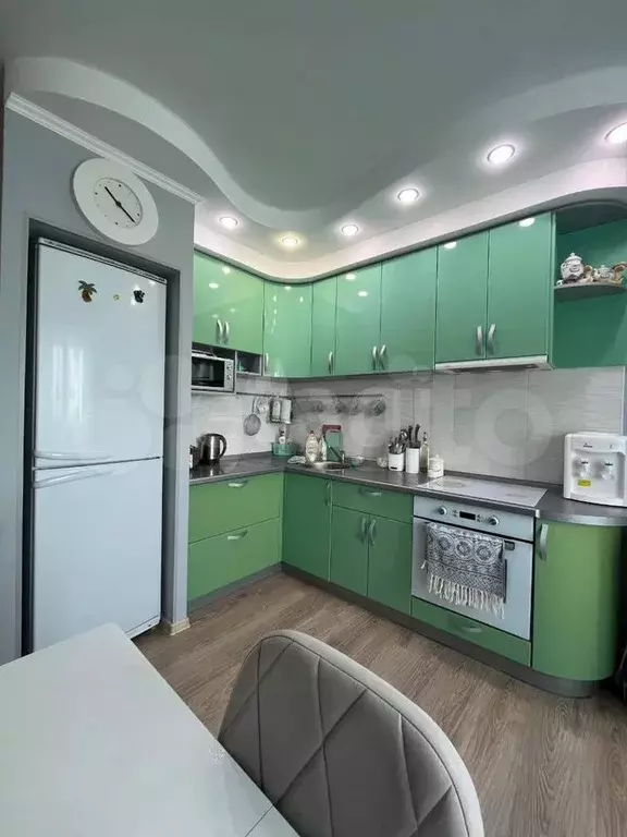 2-к. квартира, 76 м, 7/9 эт. - Фото 0
