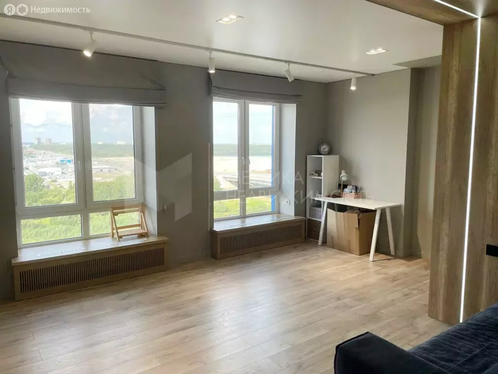 4-комнатная квартира: Тюмень, улица Мельникайте, 30к1 (132 м) - Фото 0