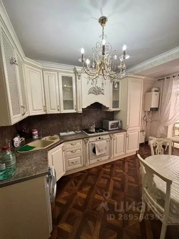 2-к кв. Дагестан, Дербент ул. Владимира Ленина, 74 (77.0 м) - Фото 0