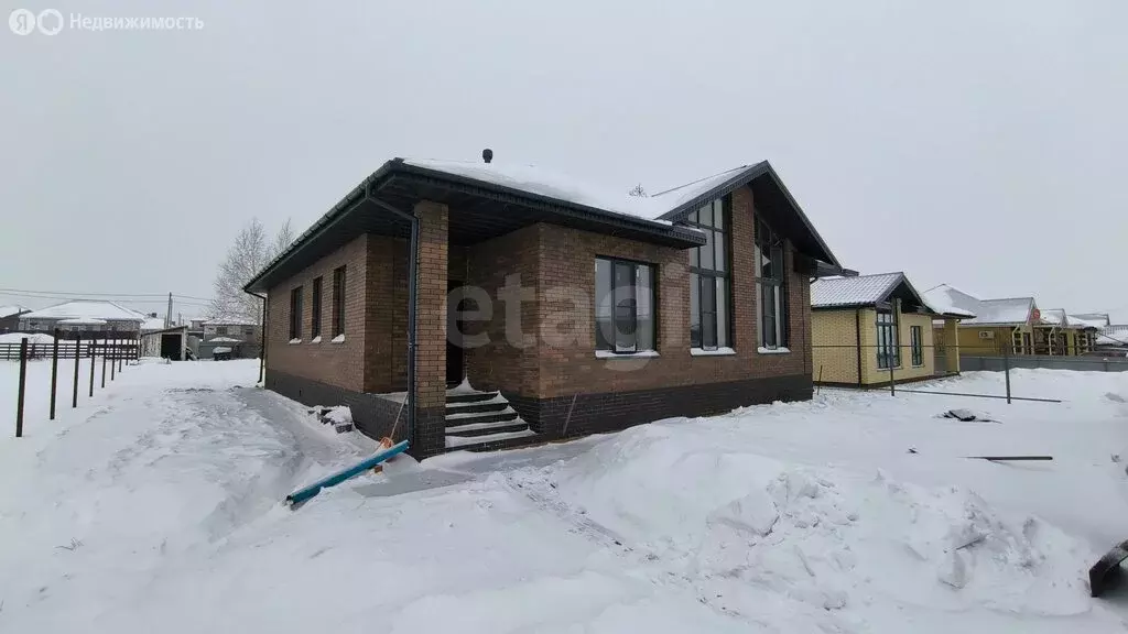 Дом в Тукаевский район, деревня Азьмушкино, микрорайон Подсолнухи, ... - Фото 2