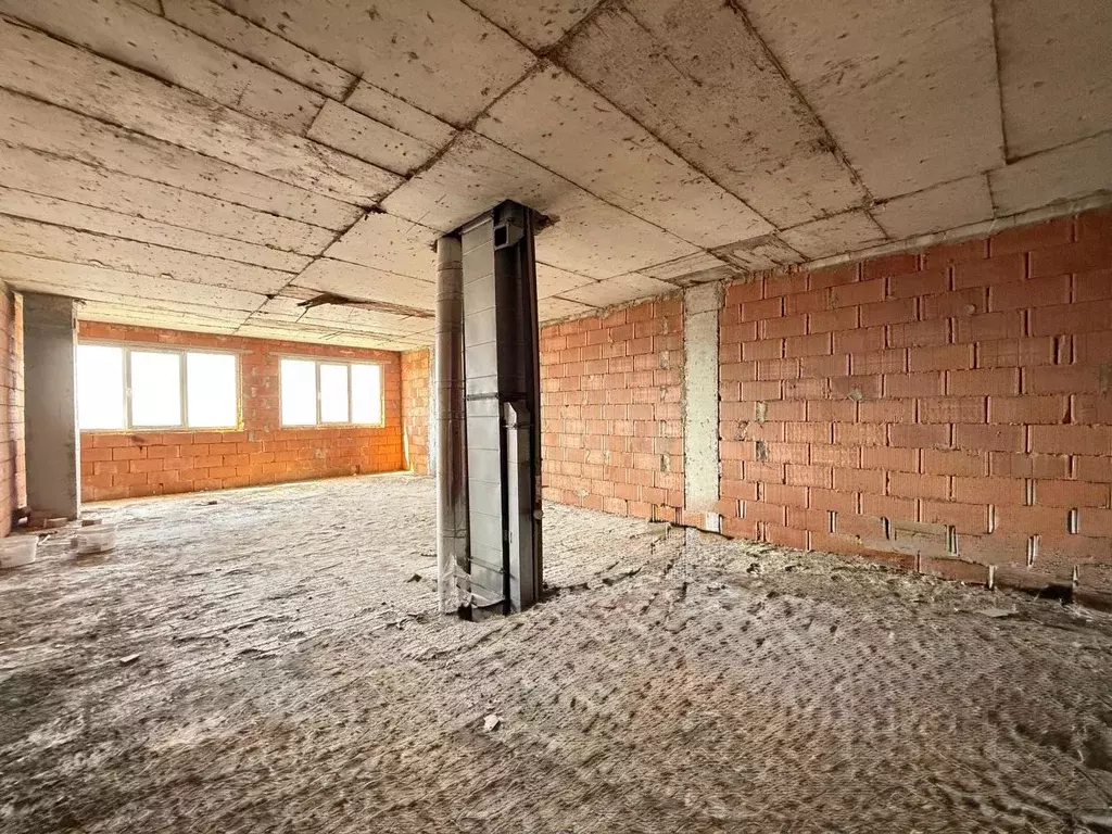 2-к кв. Кабардино-Балкария, Нальчик Эльбрусская ул., 19 (77.7 м) - Фото 2