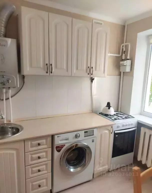 1-к кв. Крым, Симферополь ул. Гагарина, 31 (31.0 м) - Фото 1