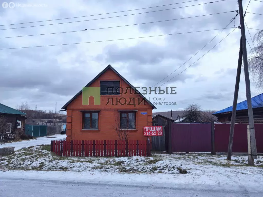 Дом в Красноярский край, Емельяновский муниципальный округ, деревня ... - Фото 1