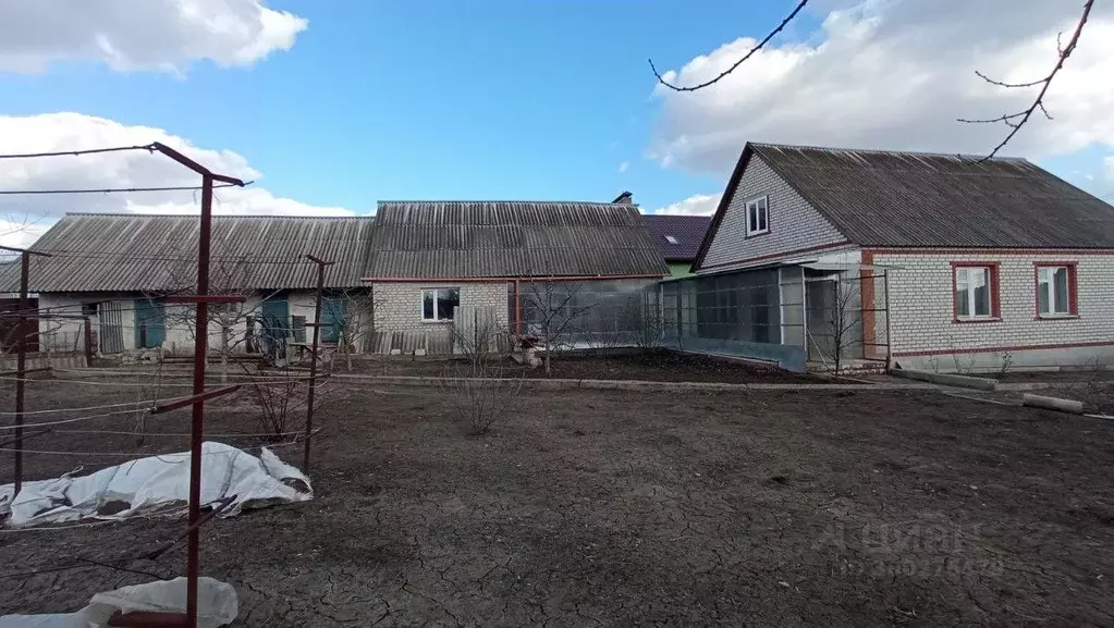 Дом в Воронежская область, Россошь 1 Мая ул. (81 м) - Фото 1