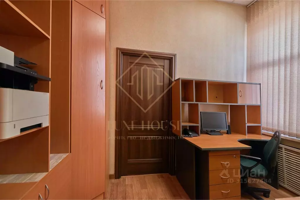 Дом в Иркутская область, Иркутск ул. Свердлова, 11 (145 м) - Фото 1