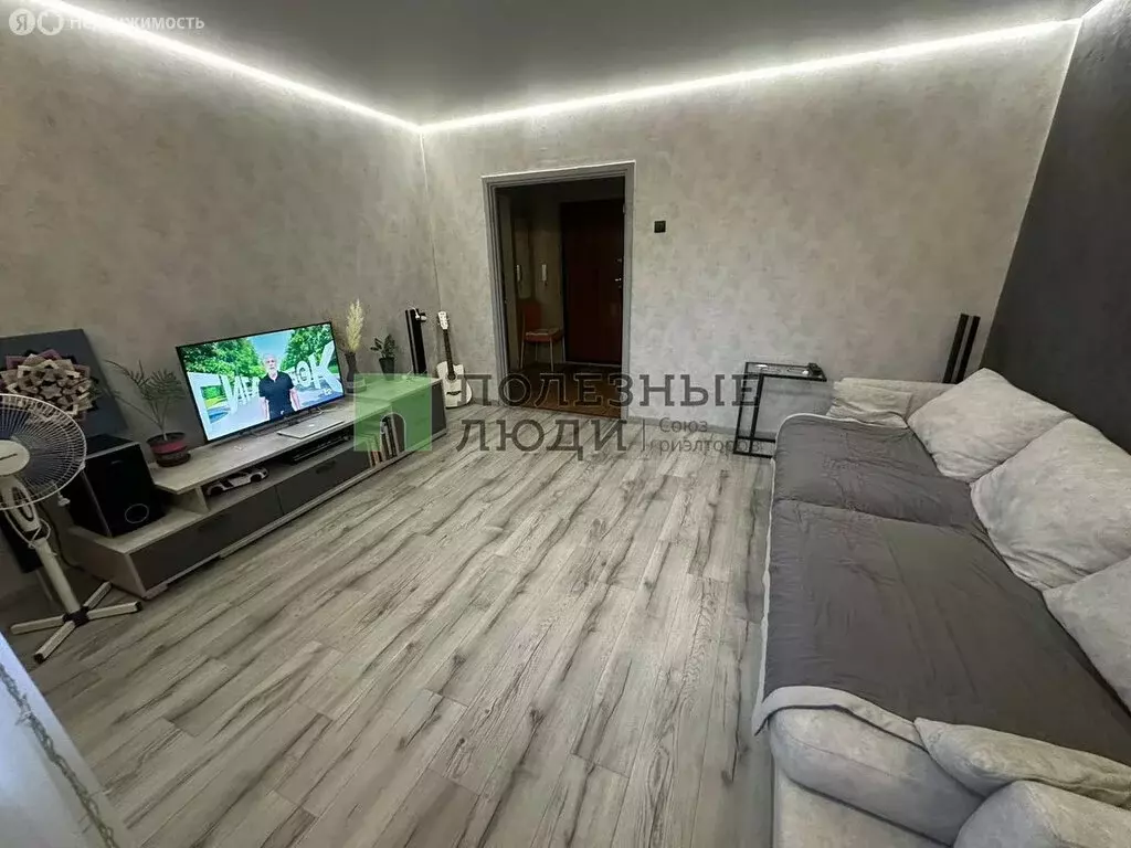 2-комнатная квартира: Красноярск, улица Молокова, 46 (52.7 м) - Фото 1