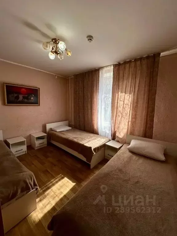 3-к кв. Нижегородская область, Нижний Новгород ул. Краснодонцев, 9А ... - Фото 0