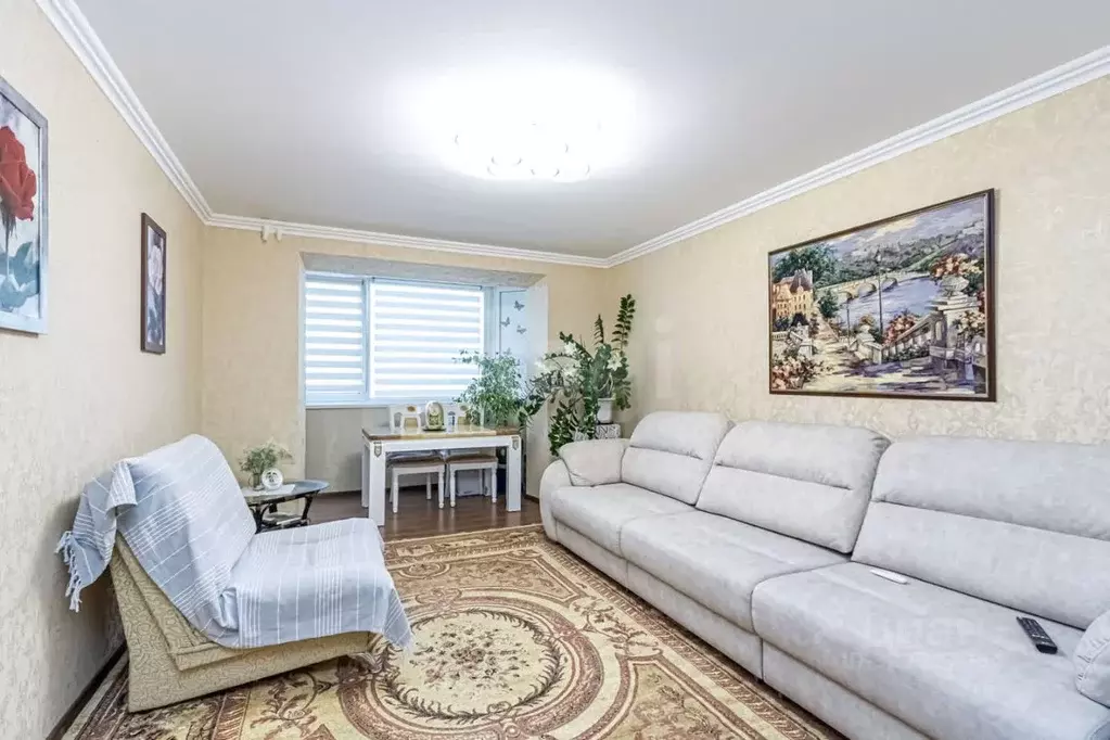 3-к кв. Тюменская область, Тюмень Магнитогорская ул., 4 (92.5 м) - Фото 0