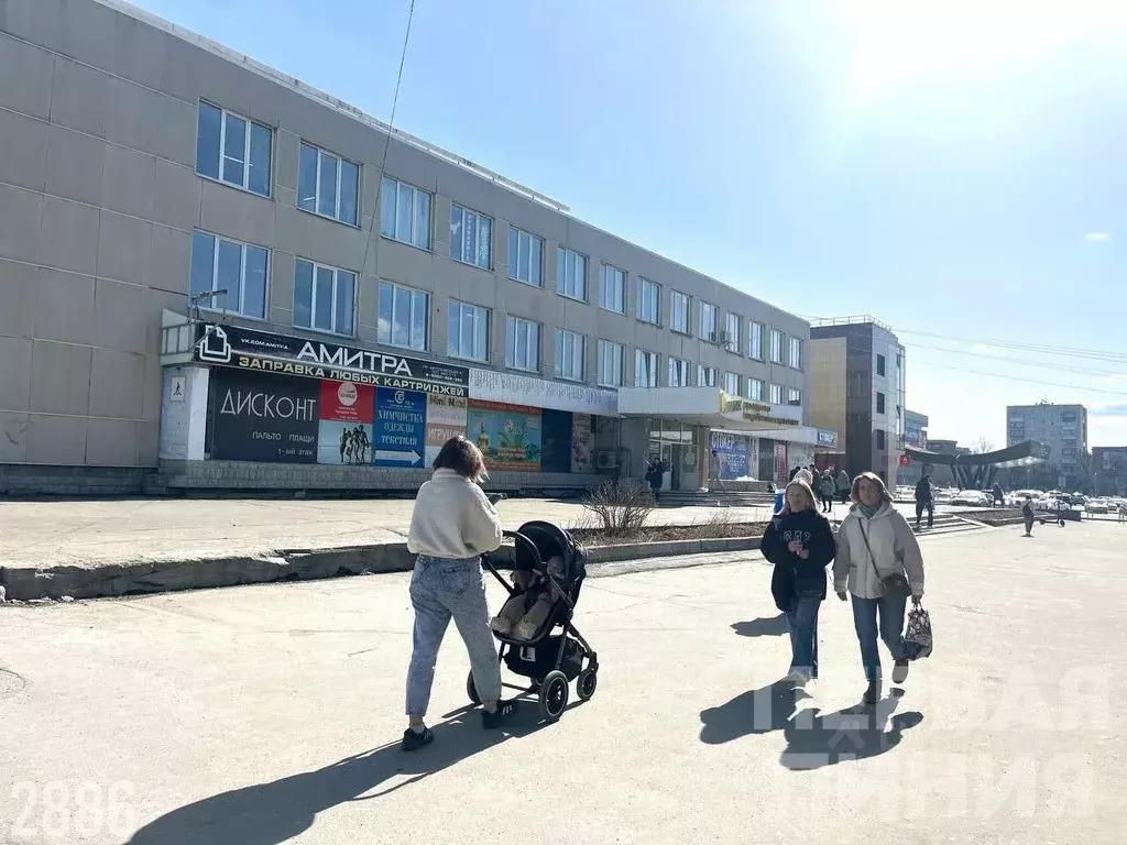 Помещение свободного назначения в Челябинская область, Миасс просп. ... - Фото 0