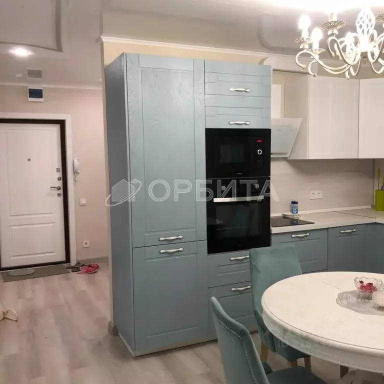 2-к кв. Тюменская область, Тюмень ул. Тимофея Чаркова, 28 (53.0 м) - Фото 1