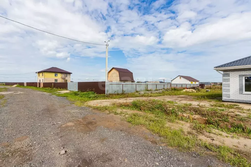 Участок в Тюменская область, Тюменский муниципальный округ, д. Елань, ... - Фото 1