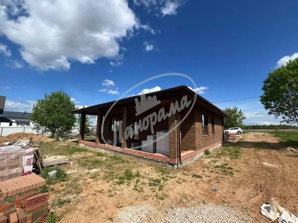 Дом в Калужская область, Город Калуга городской округ, д. Тинино пер. ... - Фото 1