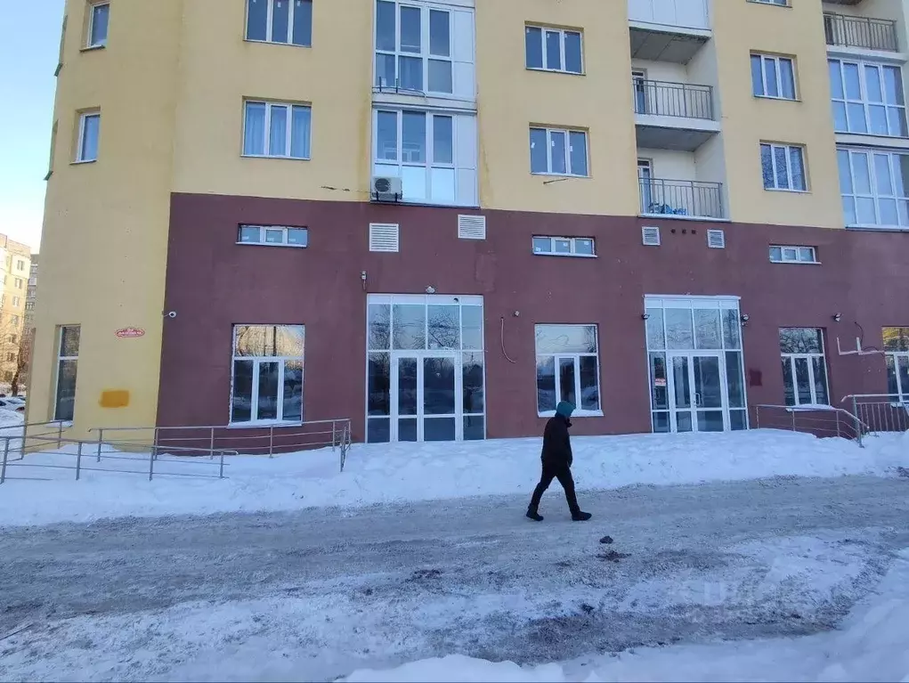 Помещение свободного назначения в Саратовская область, Энгельс просп. ... - Фото 1