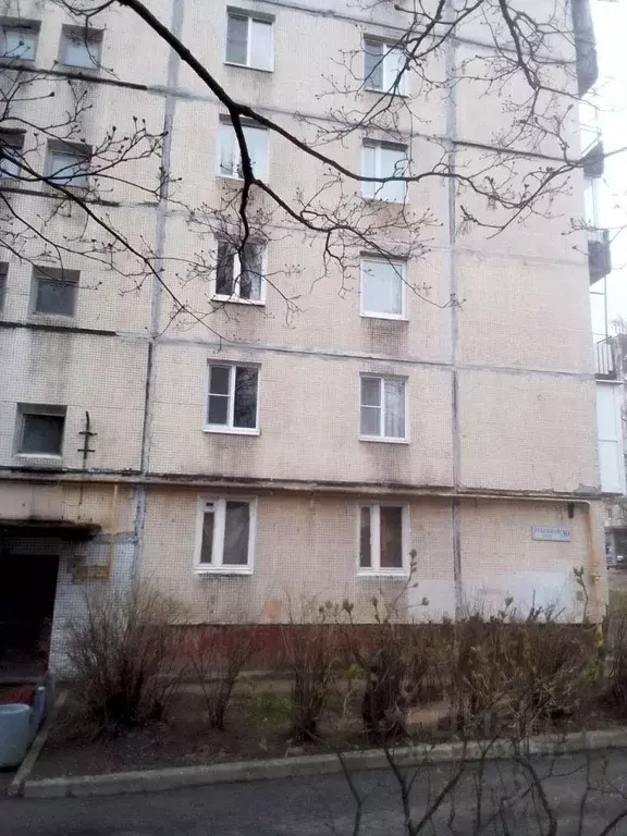 3-к кв. Ленинградская область, Выборг ул. Рубежная, 30 (67.7 м) - Фото 0