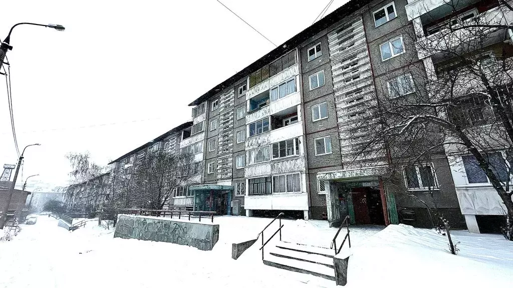 2-комнатная квартира: Иркутск, улица Баумана, 184 (42.2 м) - Фото 2