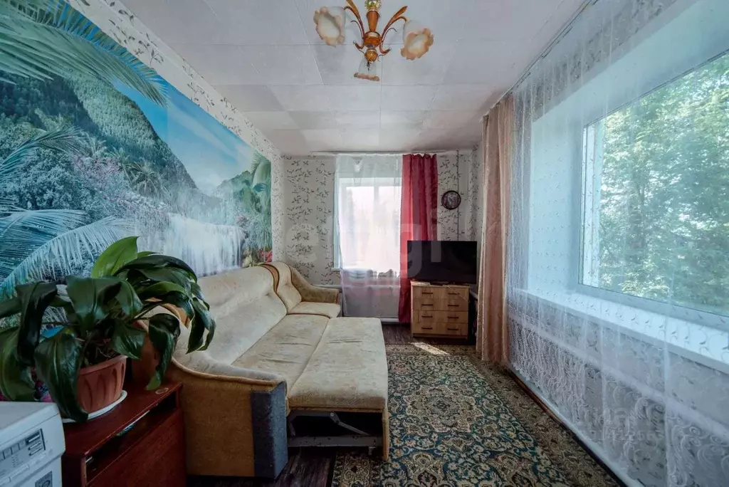 Дом в Алтайский край, Бийский район, с. Верх-Катунское ул. Шукшина, 24 ... - Фото 1