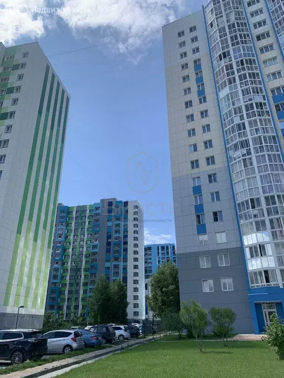 2-комнатная квартира: Новосибирск, улица Александра Чистякова, 18 ... - Фото 1