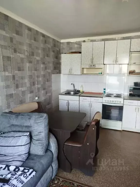 Комната Омская область, Омск ул. Волховстроя, 5 (17.2 м) - Фото 1