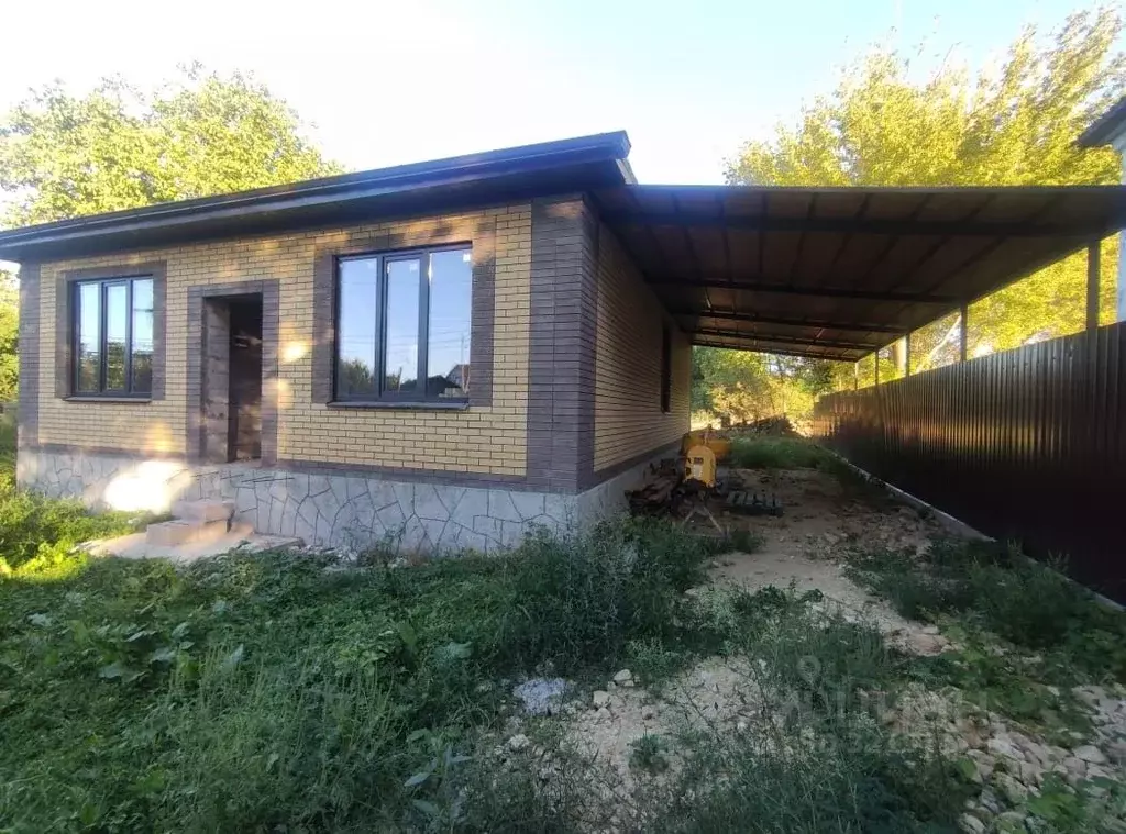 Дом в Ставропольский край, Изобильненский муниципальный округ, с. ... - Фото 0