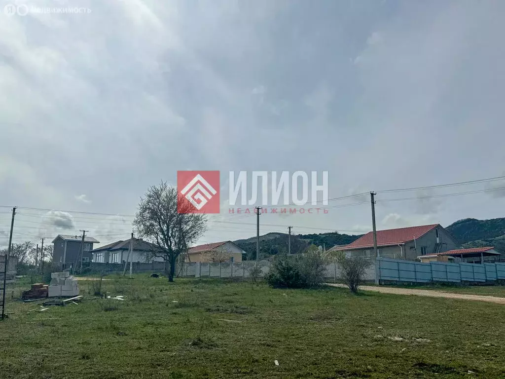 Участок в Старый Крым, улица Гагарина (6 м) - Фото 1