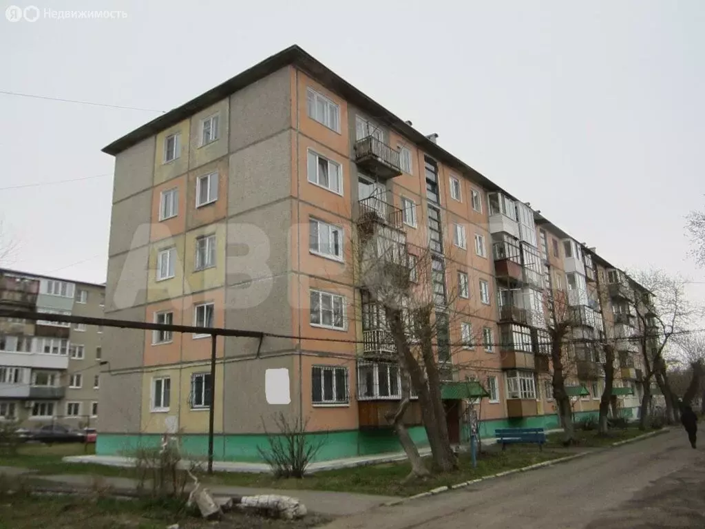 3-комнатная квартира: Омск, улица 14-й Военный Городок, 32 (47.8 м) - Фото 1
