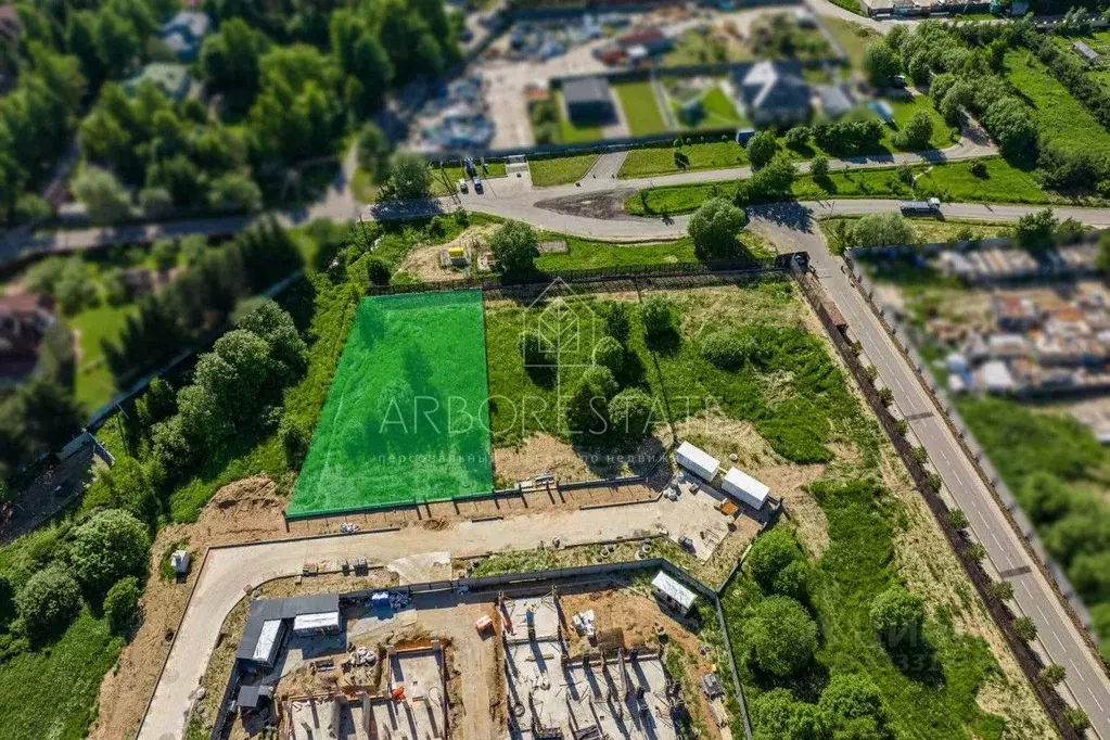 Участок в Московская область, Красногорск городской округ, д. ... - Фото 1