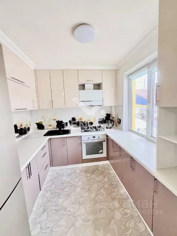 3-к кв. Удмуртия, Сарапул Молодежная ул., 21А (66.0 м) - Фото 1