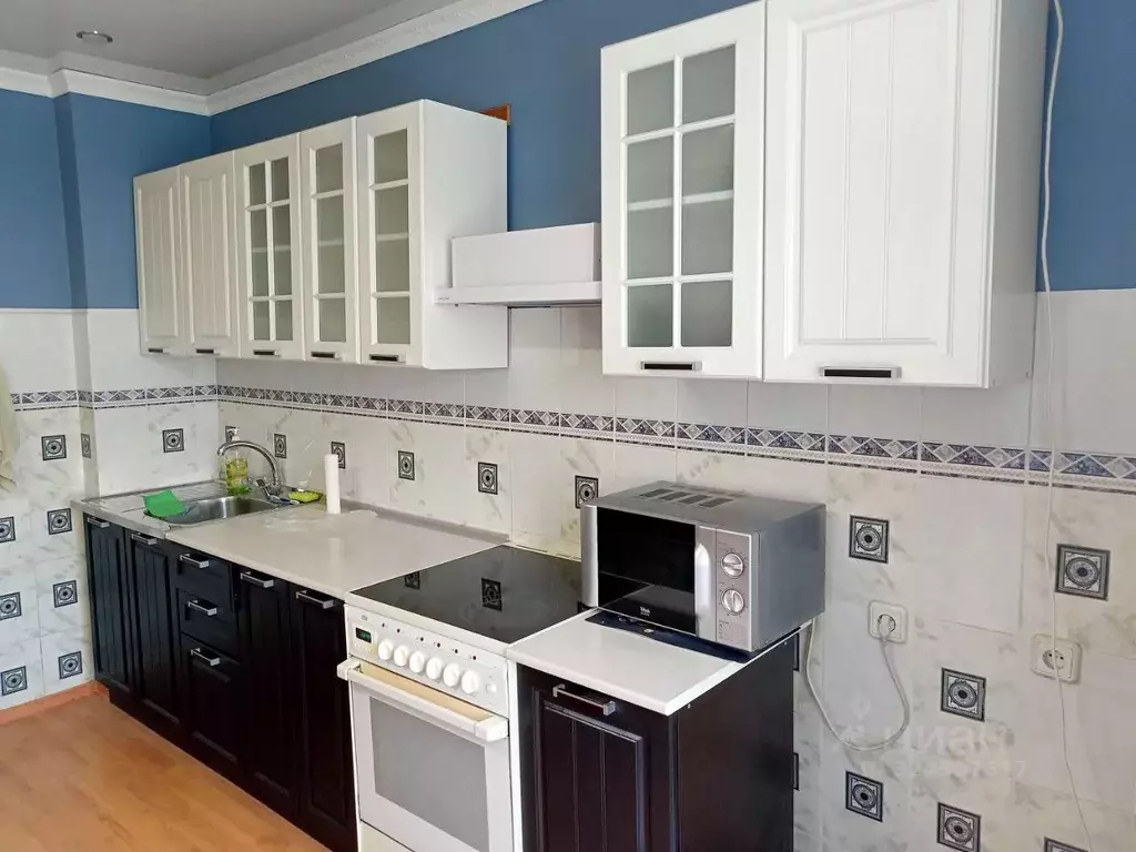 2-к кв. Тюменская область, Тюмень ул. Николая Чаплина, 115 (60.0 м) - Фото 2