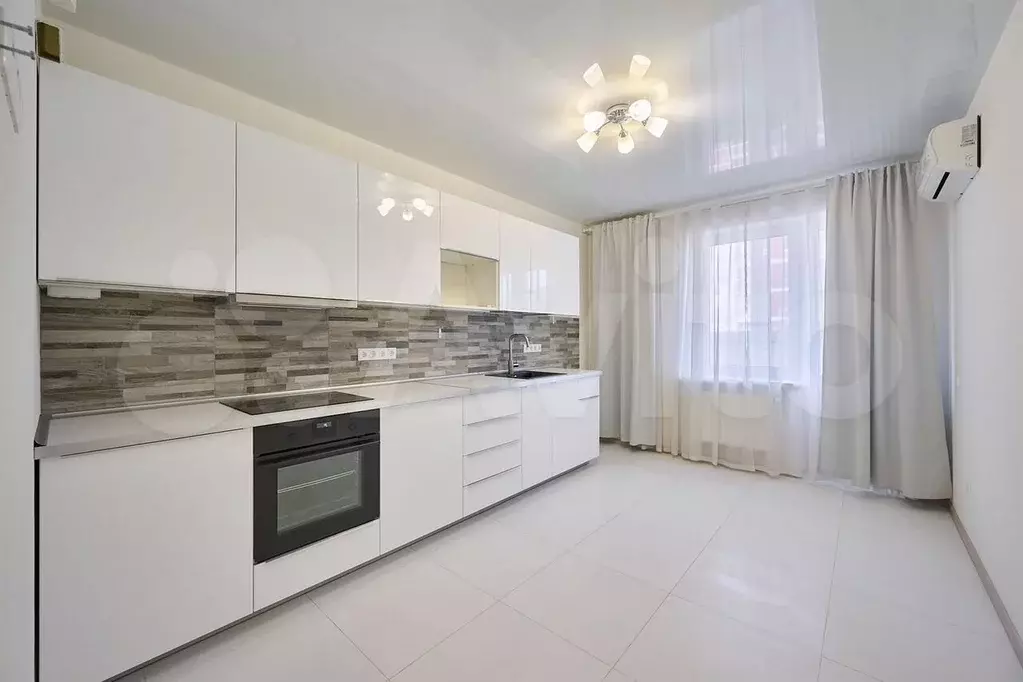 3-к. квартира, 100 м, 12/23 эт. - Фото 1