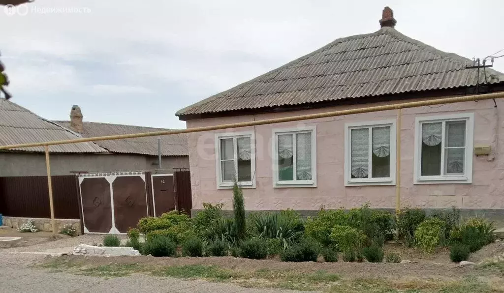 Дом в Ставропольский край, Петровский муниципальный округ, село ... - Фото 0