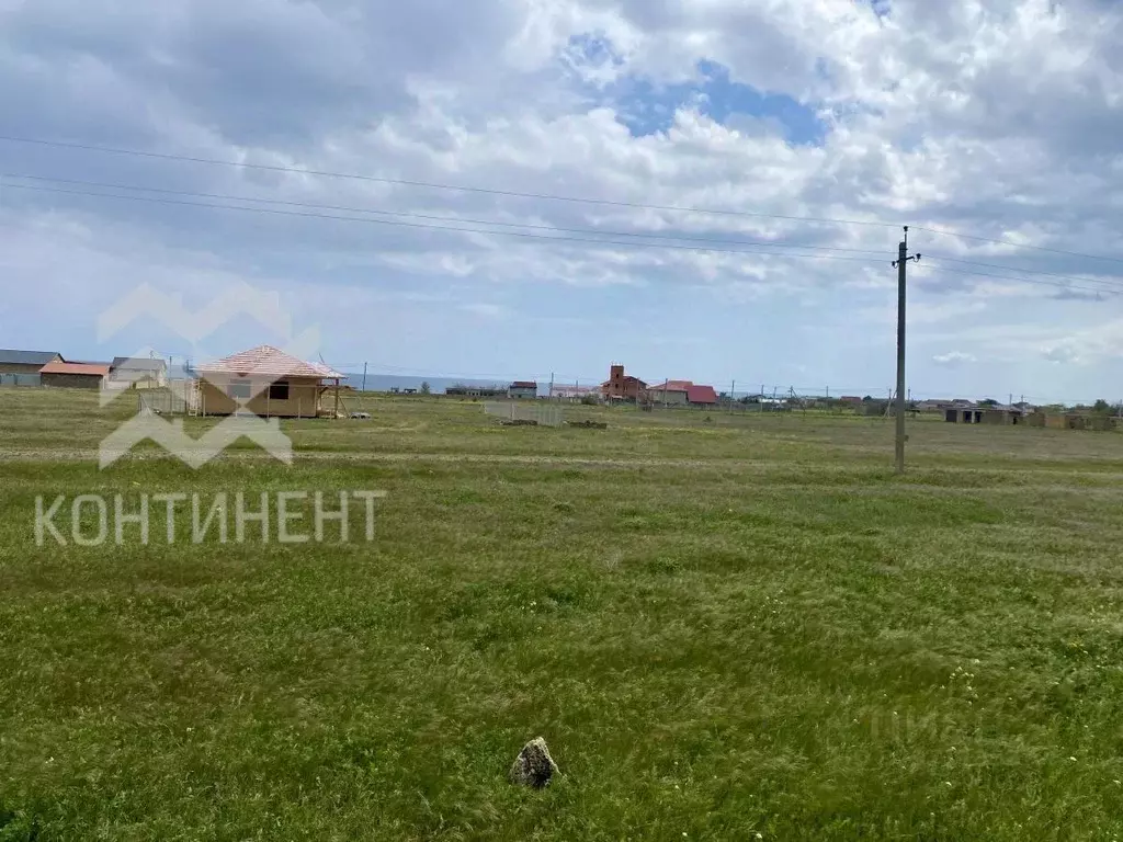 Участок в Крым, Черноморский район, Окуневское с/пос, с. Марьино ул. ... - Фото 2