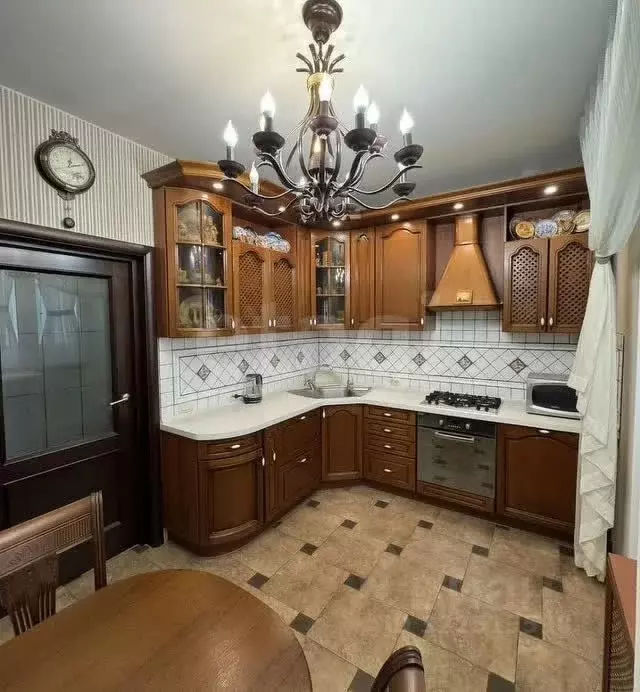 2-к кв. Вологодская область, Вологда ул. Чехова, 4 (71.9 м) - Фото 1