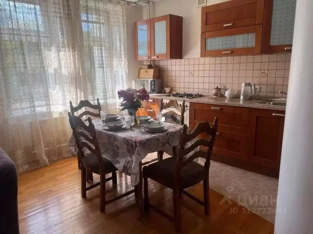 3-к кв. Татарстан, Казань ул. Галиаскара Камала, 55 (75.0 м) - Фото 0