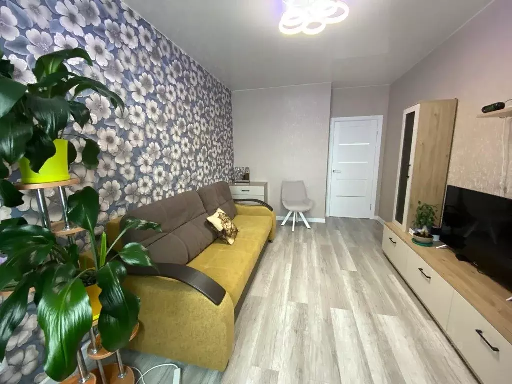 1-к кв. Свердловская область, Екатеринбург ул. Калинина, 79 (38.9 м) - Фото 1