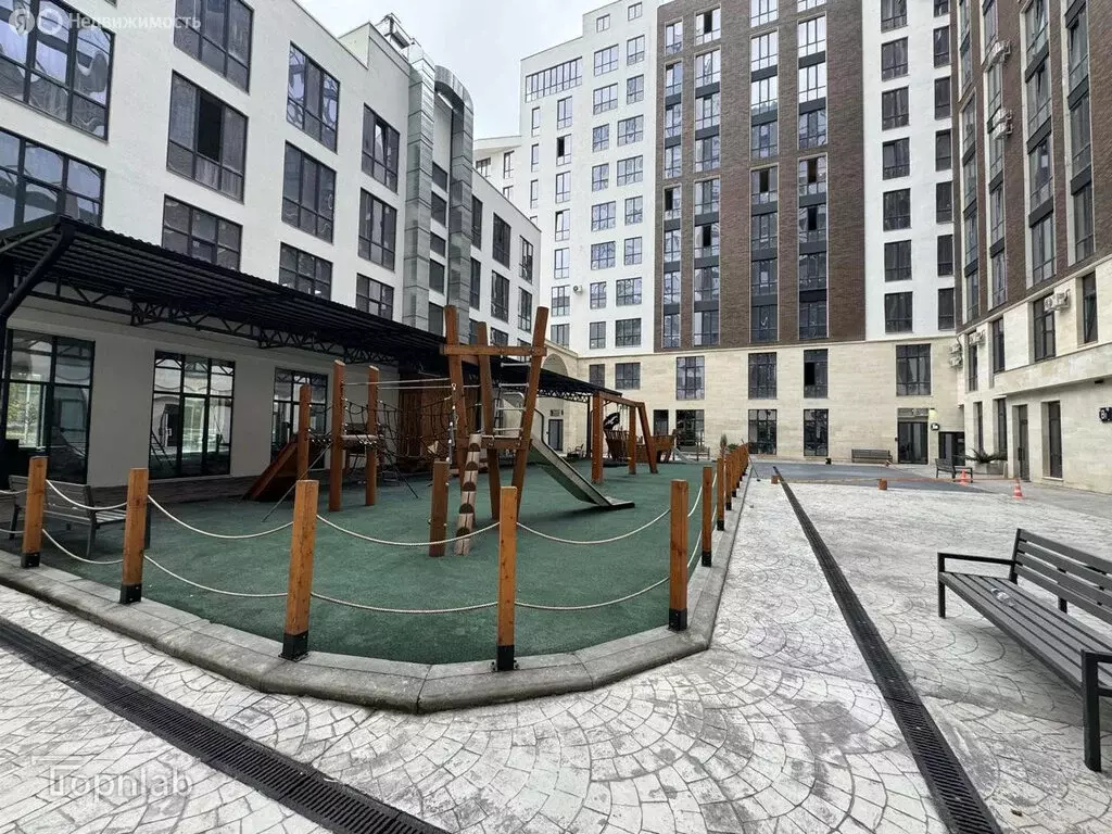 2-комнатная квартира: Нальчик, улица Кешокова, 1 (82 м) - Фото 1