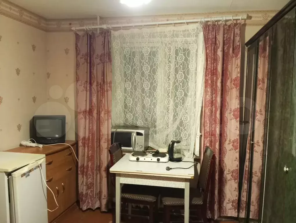 Комната 11,8 м в 9-к., 9/9 эт. - Фото 1