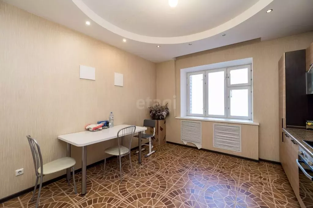 2-к кв. Тюменская область, Тюмень ул. Пермякова, 88 (74.3 м) - Фото 1
