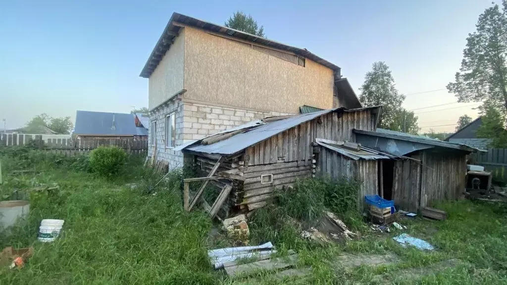 Дом в Пермский край, Усолье Усольский район, ул. Воронихина, 68 (94 м) - Фото 1