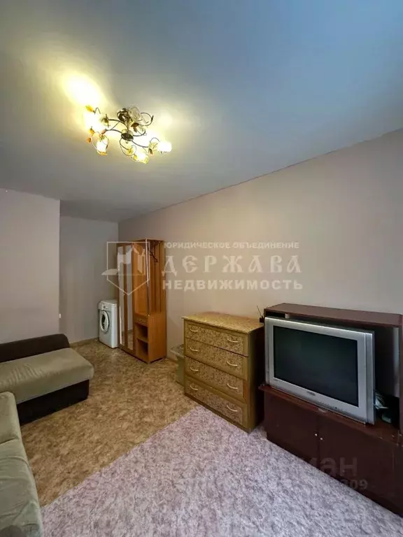 1-к кв. Кемеровская область, Кемерово Октябрьский просп., 42 (23.0 м) - Фото 0