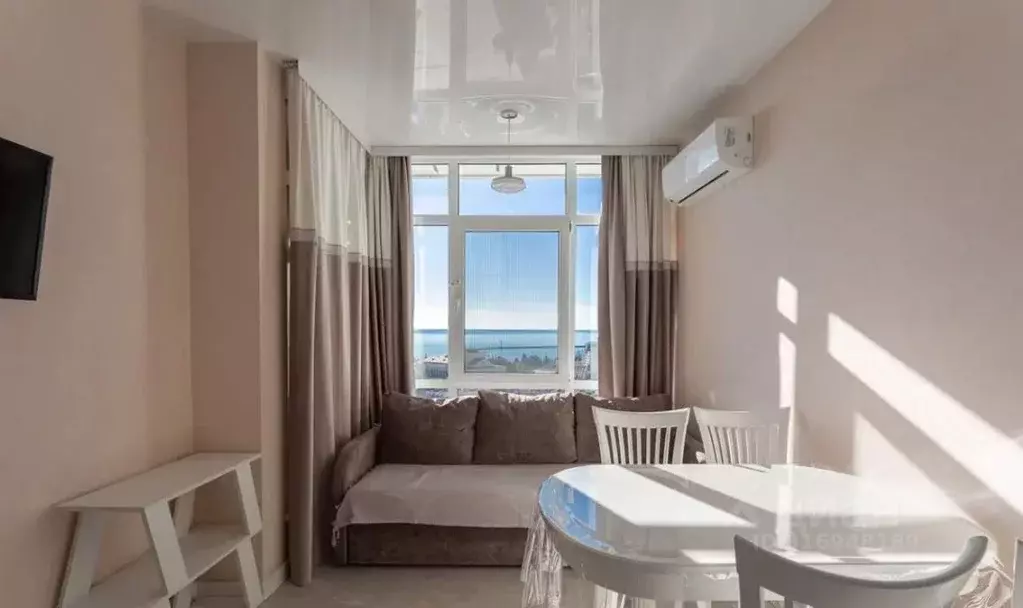 2-к кв. Краснодарский край, Сочи Светлана мкр, ул. Депутатская, 10 ... - Фото 0
