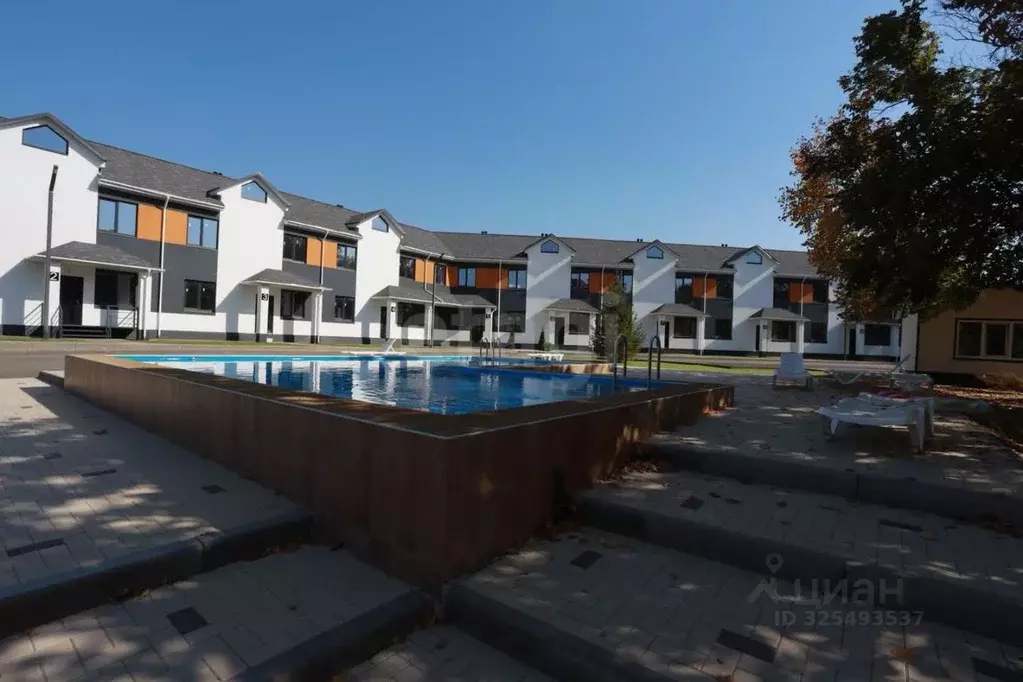 Дом в Саратовская область, Энгельсский район, Красноярское ... - Фото 1