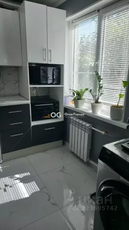 3-к кв. Брянская область, Брянск ул. Брянской Пролетарской Дивизии, 5 ... - Фото 2