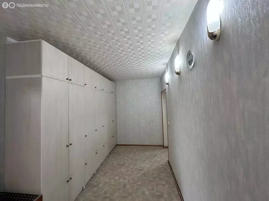 2-комнатная квартира: Вязьма, улица Покровского, 3А (74.4 м) - Фото 1