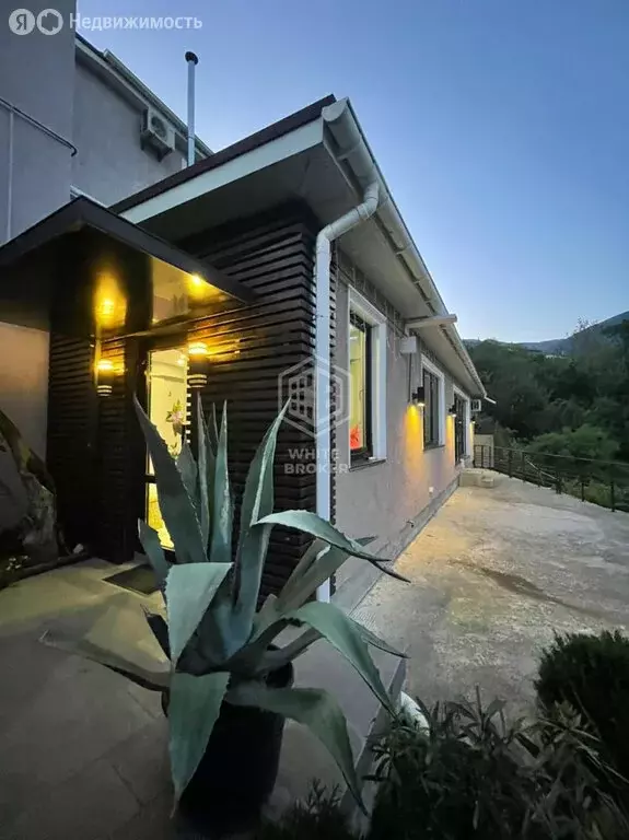 Дом в Ялта, улица Репина, 52А (224.1 м) - Фото 1