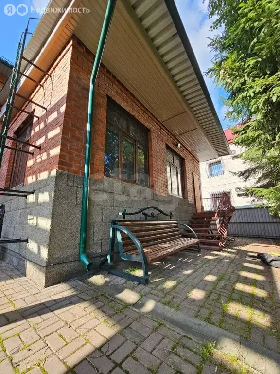 Дом в посёлок Металлплощадка, Молодёжная улица (409.3 м) - Фото 1