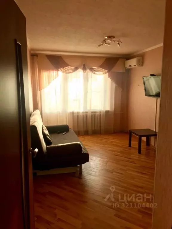 3-к кв. Ростовская область, Новочеркасск ул. Петрова, 27/1 (61.0 м) - Фото 0