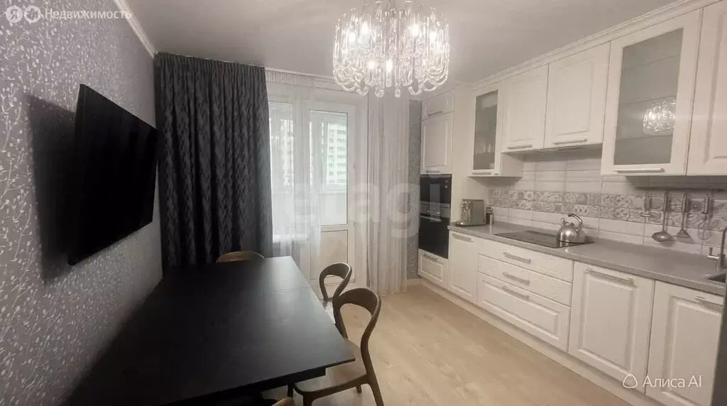 2-комнатная квартира: Липецк, улица С.М. Шерстобитова, 10 (75 м) - Фото 1