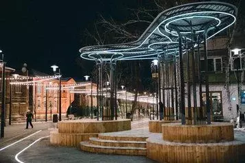 2-к кв. Тюменская область, Тюмень ул. Володарского, 26 (70.0 м) - Фото 0